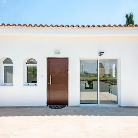 Mikaella By Ezoria Вилла