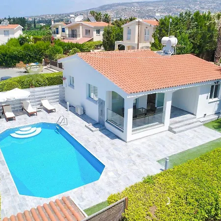 Mikaella By Ezoria Вилла Корал-Бэй