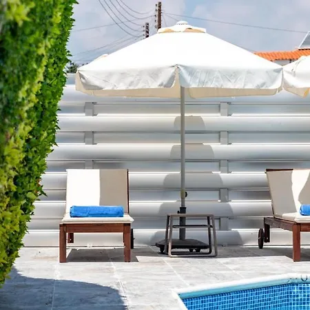 Mikaella By Ezoria Корал-Бэй