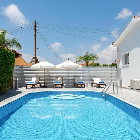 Вилла Mikaella By Ezoria Корал-Бэй