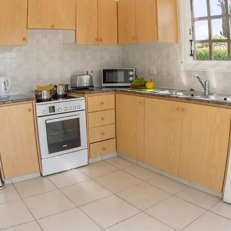 Mikaella By Ezoria Корал-Бэй