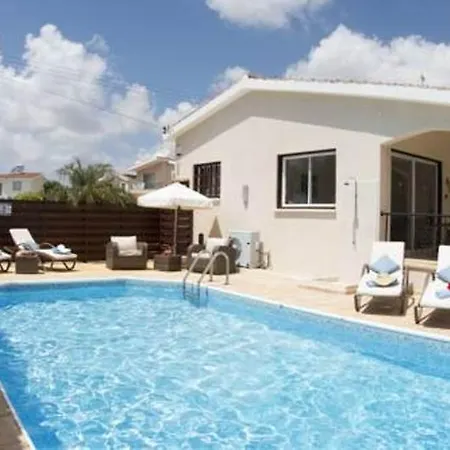 Mikaella By Ezoria *