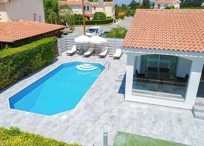 Mikaella By Ezoria Villa *