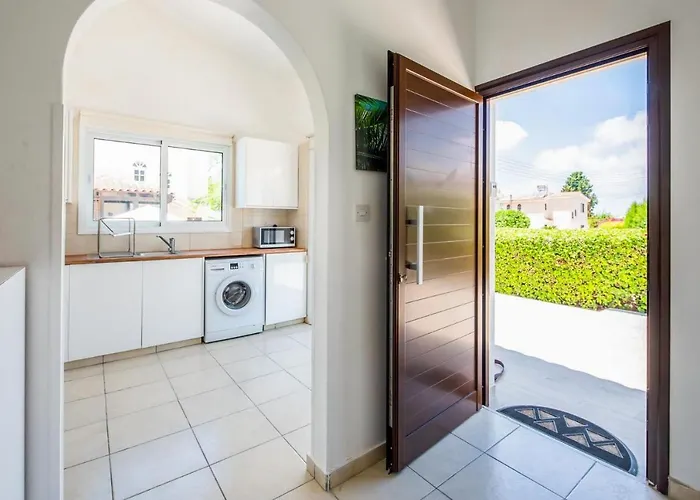 Mikaella By Ezoria Villa