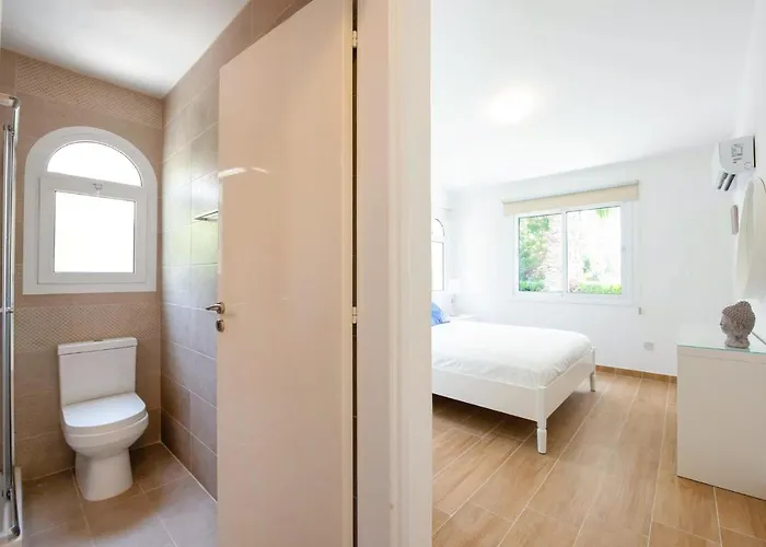 Villa Mikaella By Ezoria