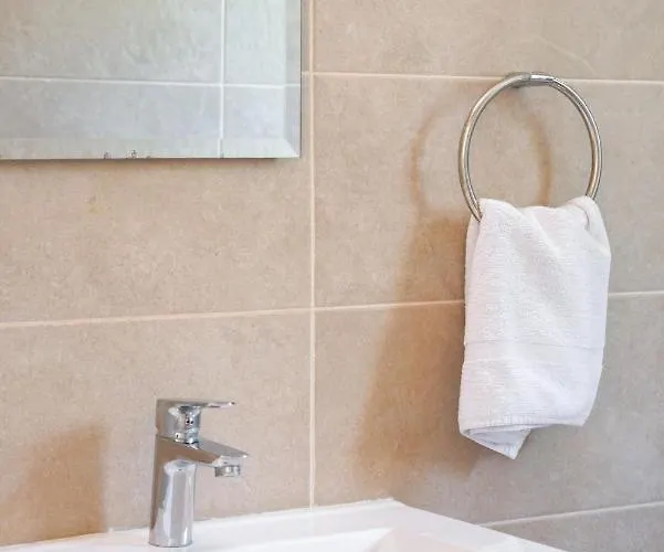 Villa Mikaella By Ezoria *