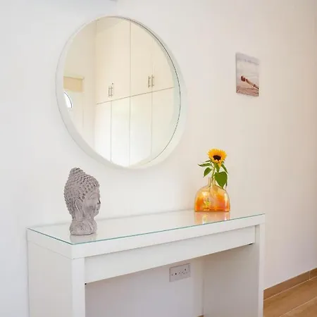 Mikaella By Ezoria *