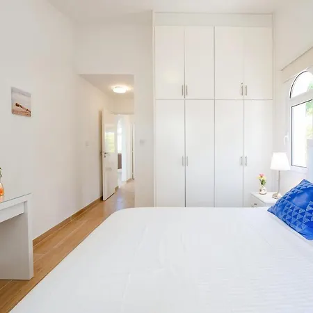 Mikaella By Ezoria Villa