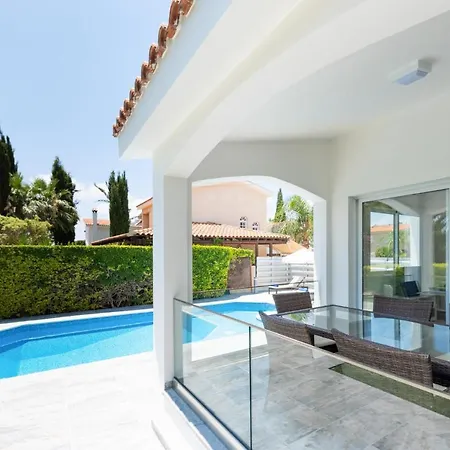 Mikaella By Ezoria Villa *