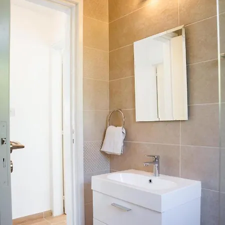 Mikaella By Ezoria * Korall-öböl