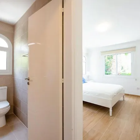 Villa Mikaella By Ezoria